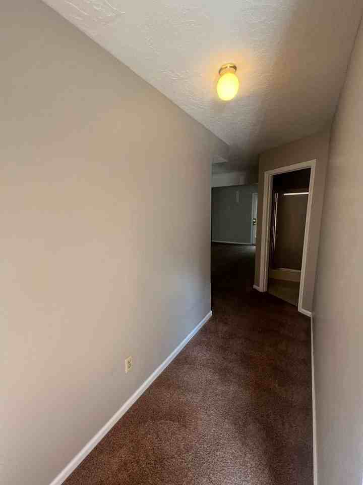 148 W Peach St Apt D4 #D4 - Photo 6 of 13