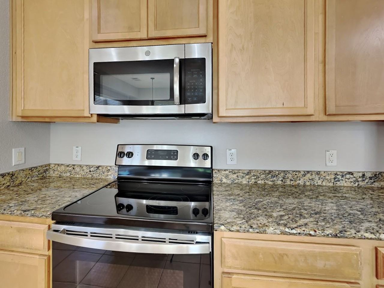 504 Kerry St - Photo 6 of 28