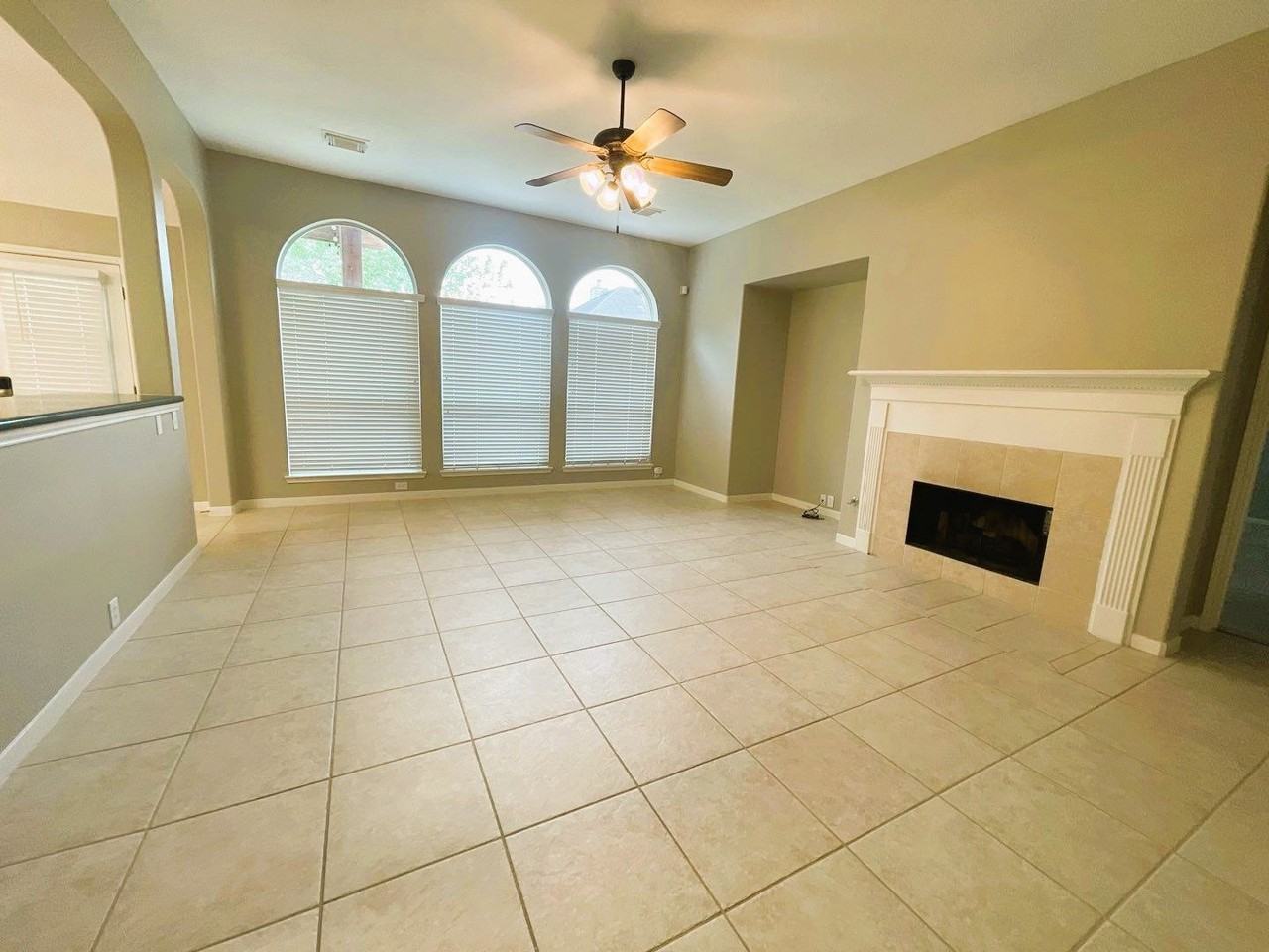 19806 Shavon Springs Dr - Photo 2 of 36