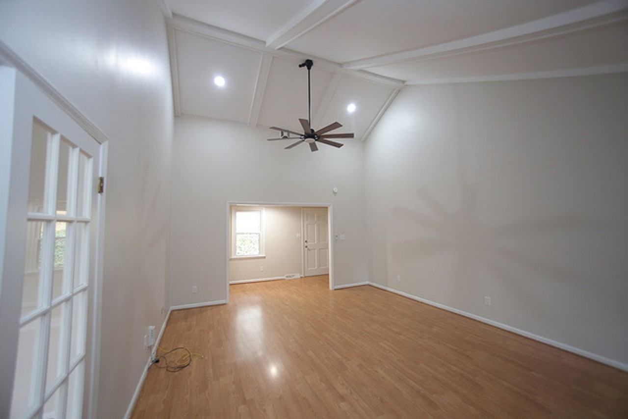 4324 Pickwick Dr - Photo 3 of 17