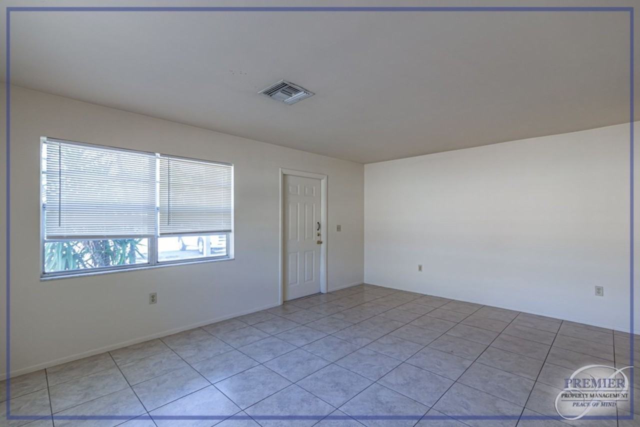 3675 Estey Ave - Photo 6 of 28