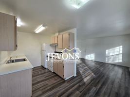 featured image of 311 N 6th St