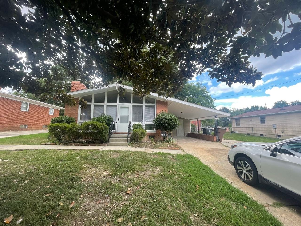 1305 Willow Rd - Photo 2 of 21