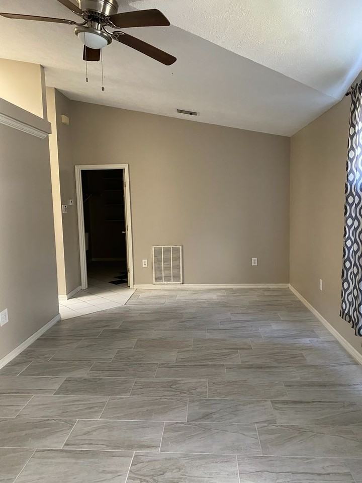 14960 Sw 28th Terrace Rd - Photo 5 of 37