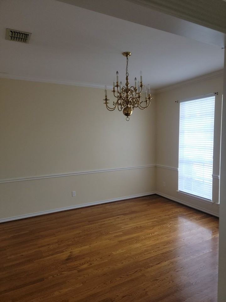 4530 Oso Pkwy - Photo 2 of 39