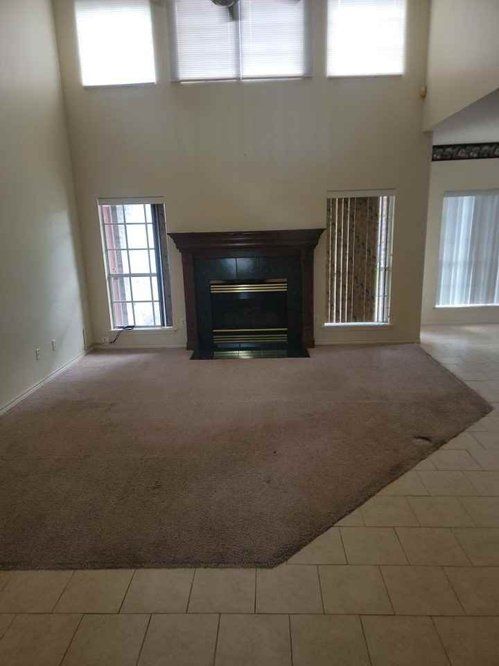 4530 Oso Pkwy - Photo 4 of 39