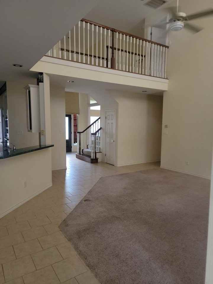 4530 Oso Pkwy - Photo 7 of 39
