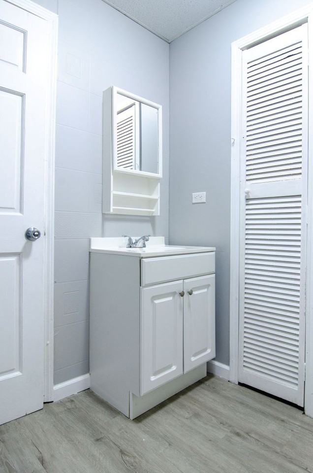 2725 N 12th St - Photo 7 of 23