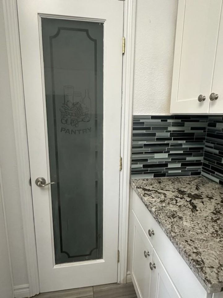 12033 1/2 Locust Ln - Photo 5 of 24