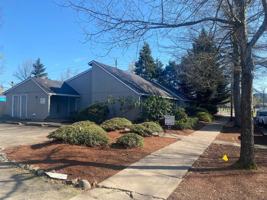 featured image of 889 W 13th Ave