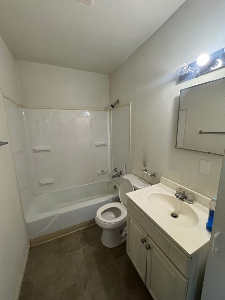 553 Sassafras Ave - Photo 5 of 8
