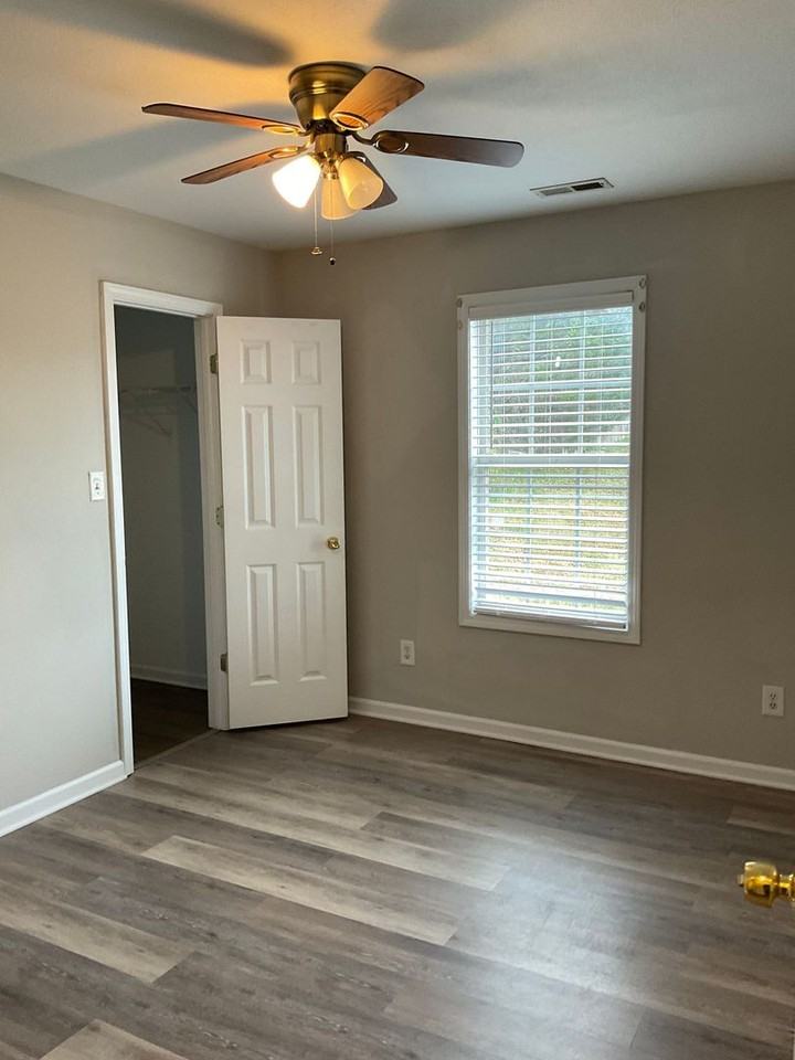 177 Brookstone Dr - Photo 5 of 8