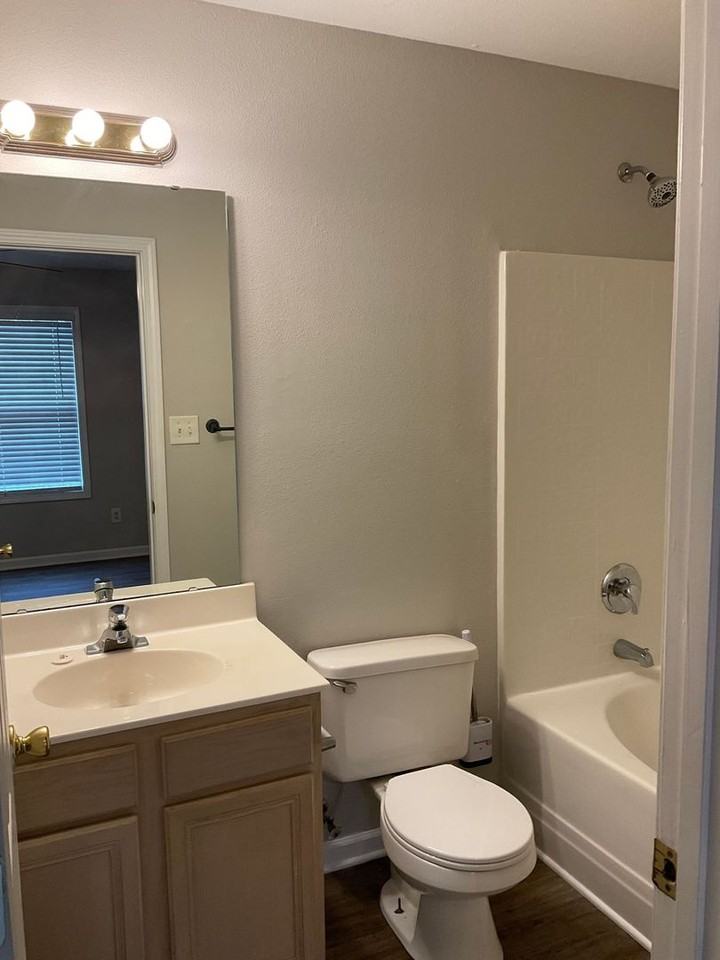 177 Brookstone Dr - Photo 7 of 8