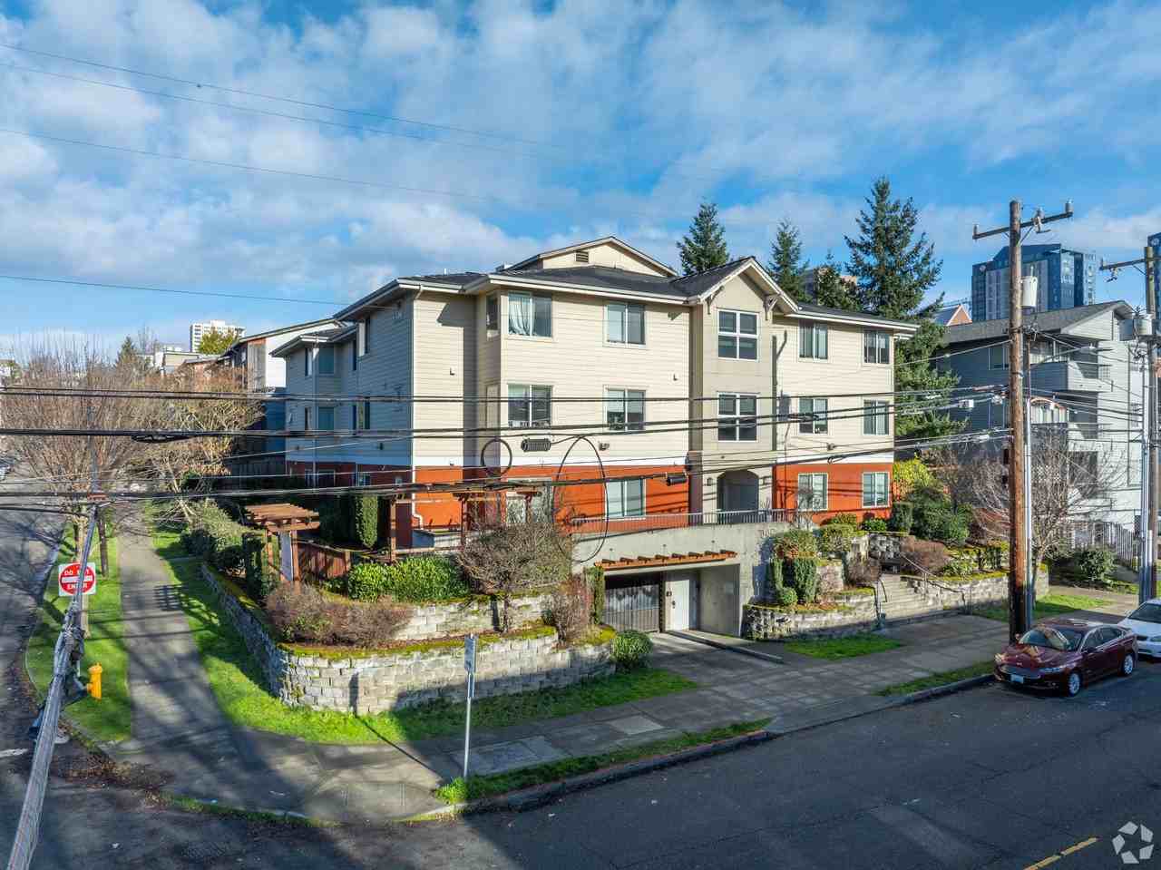 Campus Heights: Leasing Specials! U District Renovated Studios Now Available - Photo 7 of 50