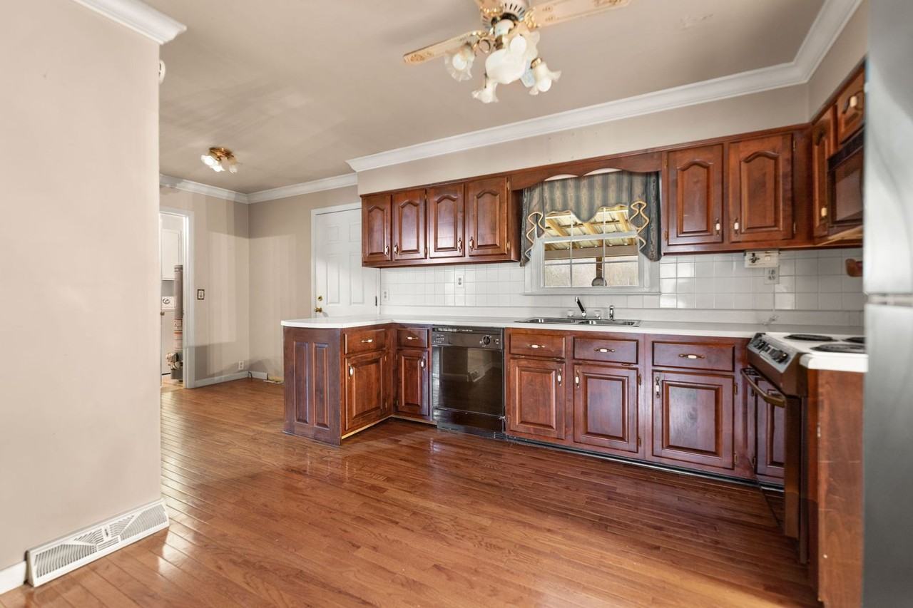 55 Oak Grove Church Rd - Photo 2 of 27