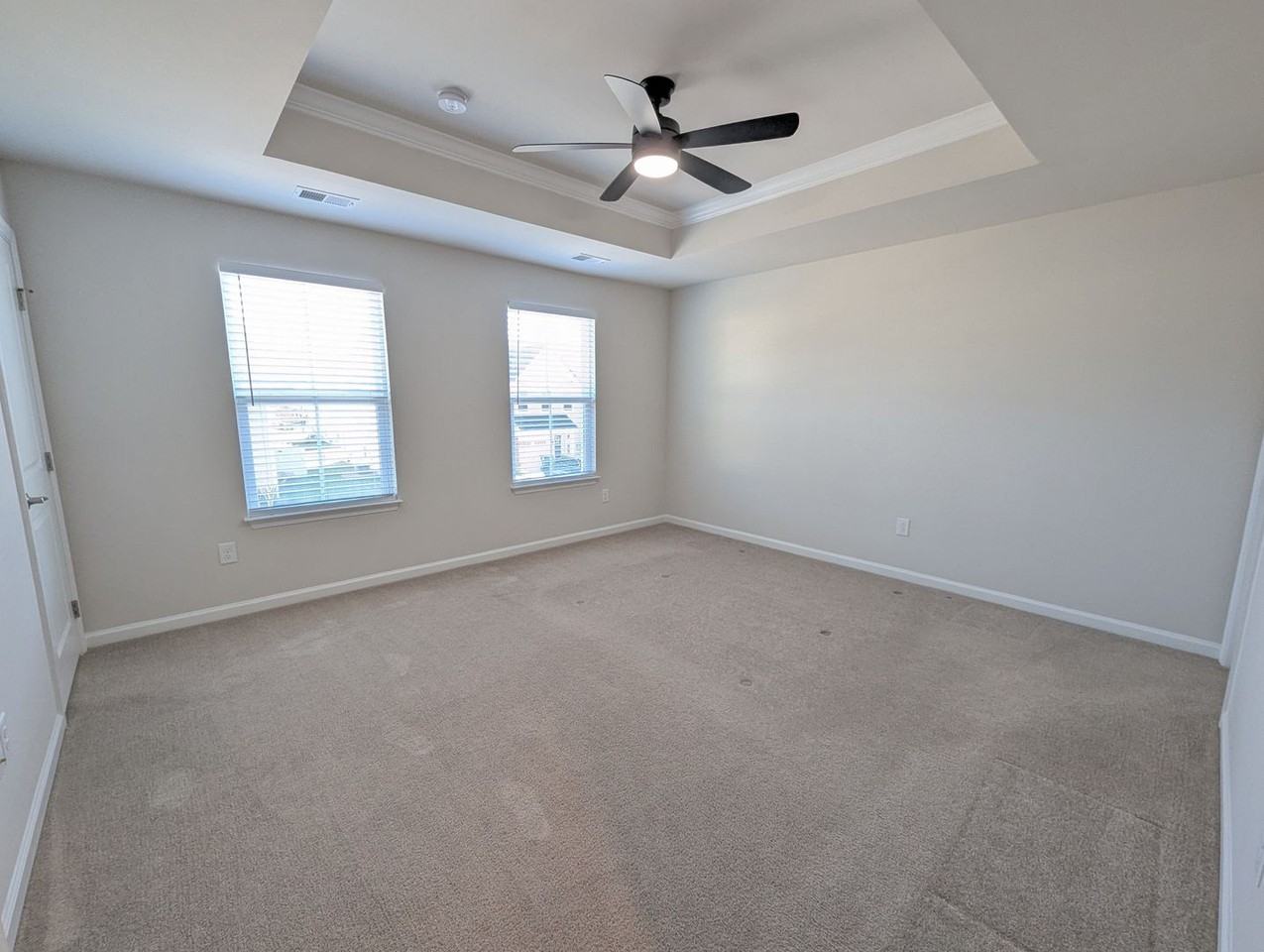 123 Stegg St - Photo 6 of 15