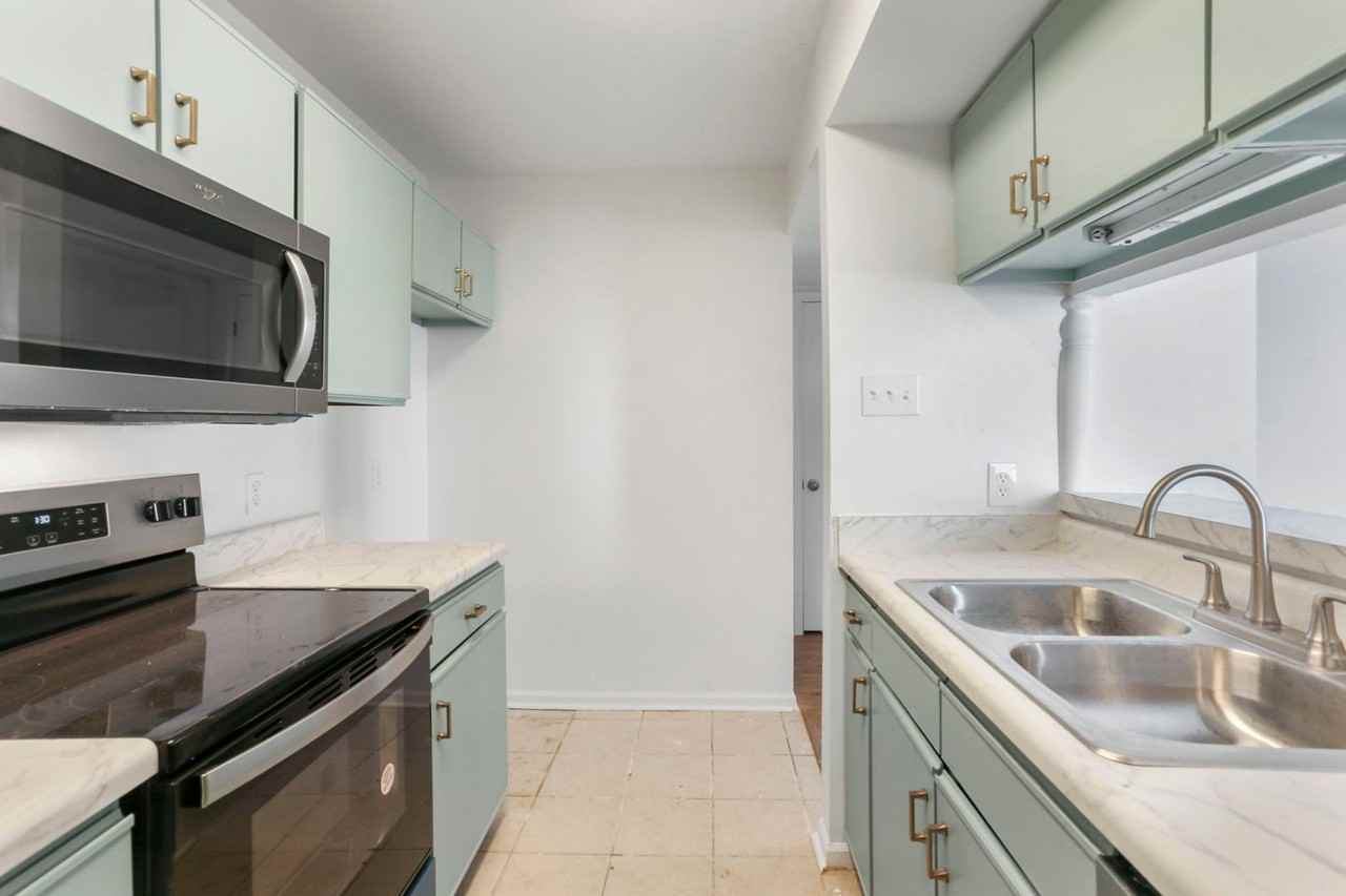 5137 Nicholson Dr - Photo 2 of 10