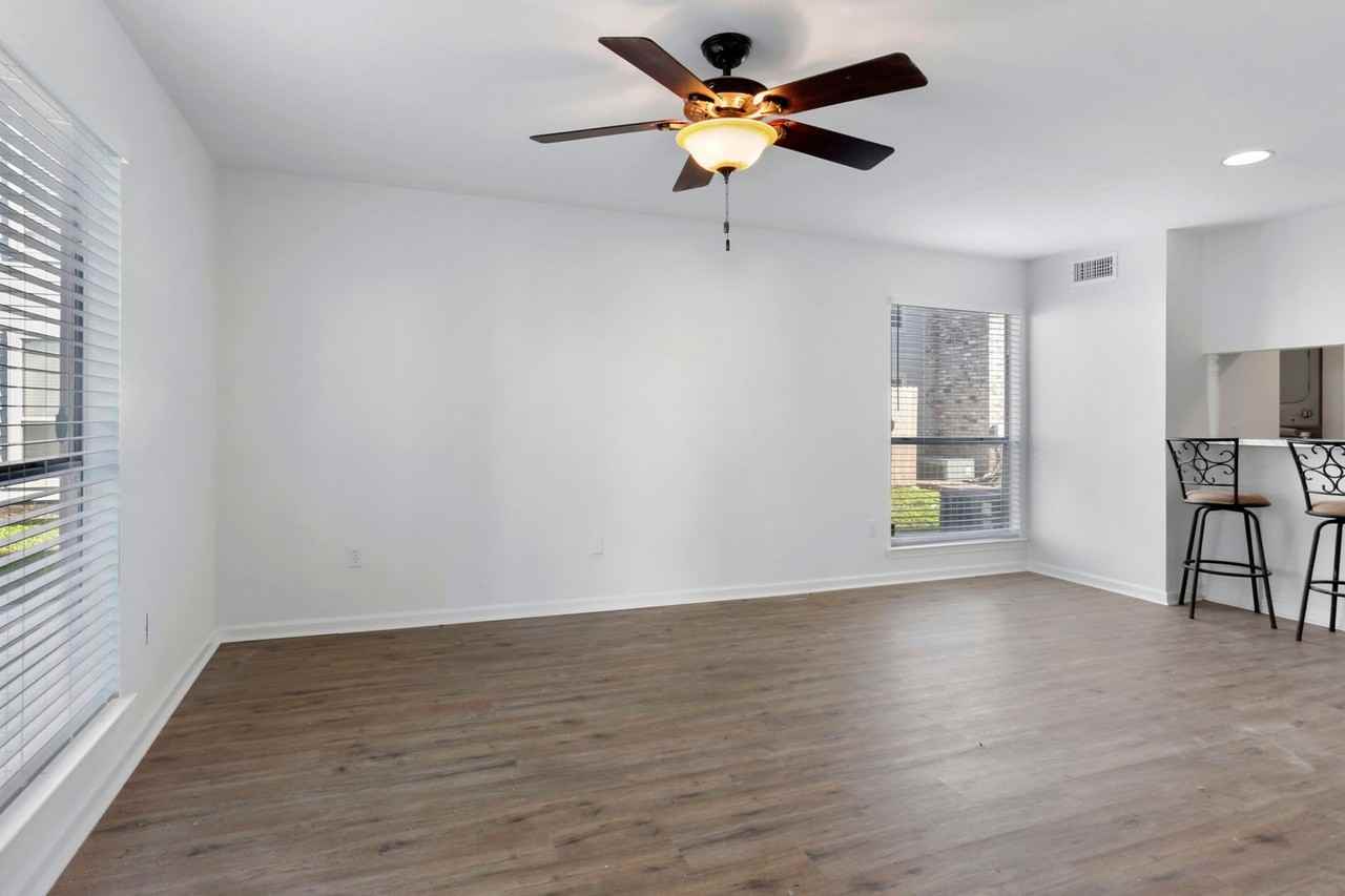 5137 Nicholson Dr - Photo 6 of 10