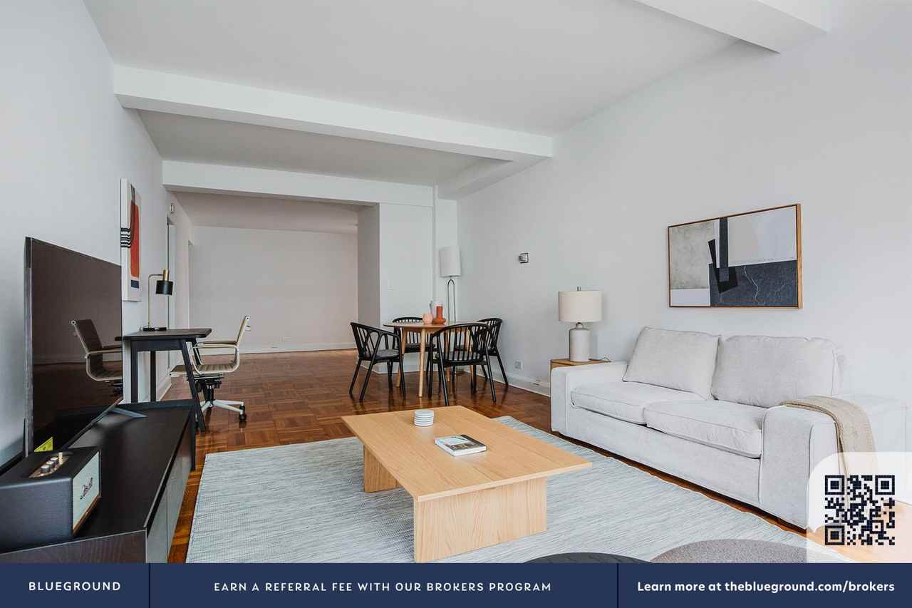 300 East 57th Street - Photo 4 of 24