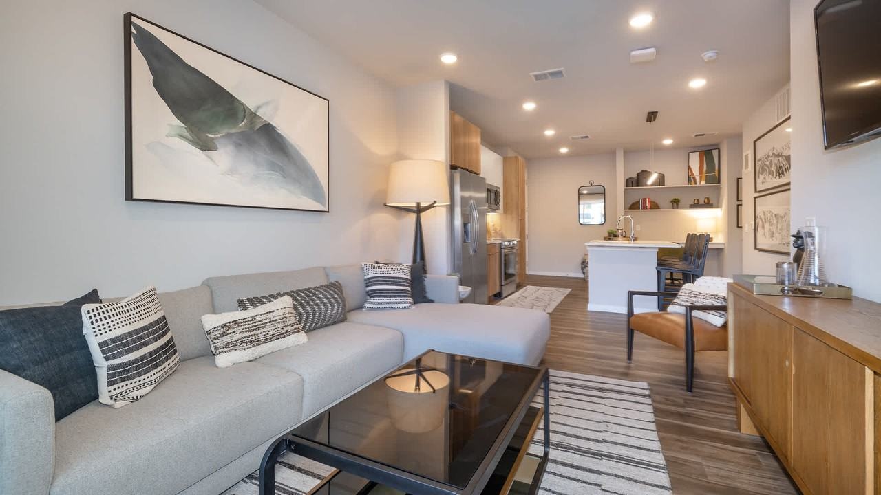 Aventine Littleton - Photo 7 of 27