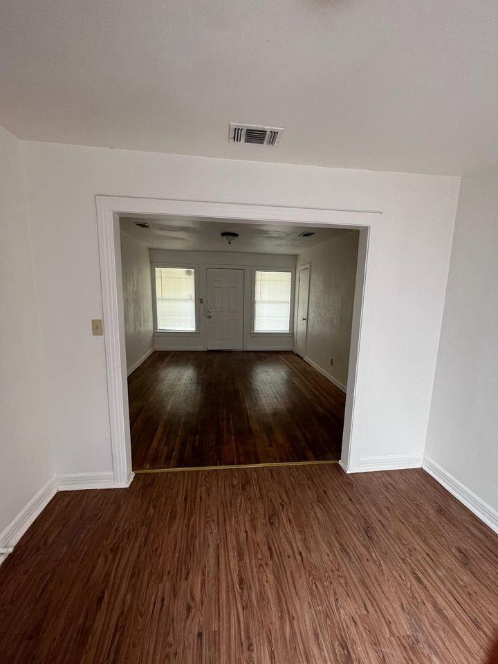 3908 Avenue M #NA - Photo 2 of 9