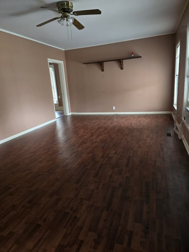 659 Monnie St #NA - Photo 3 of 4