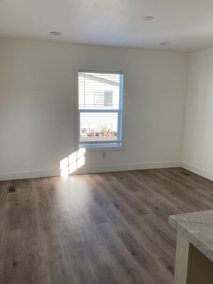 610 E Pine Ave #23 - Photo 4 of 15