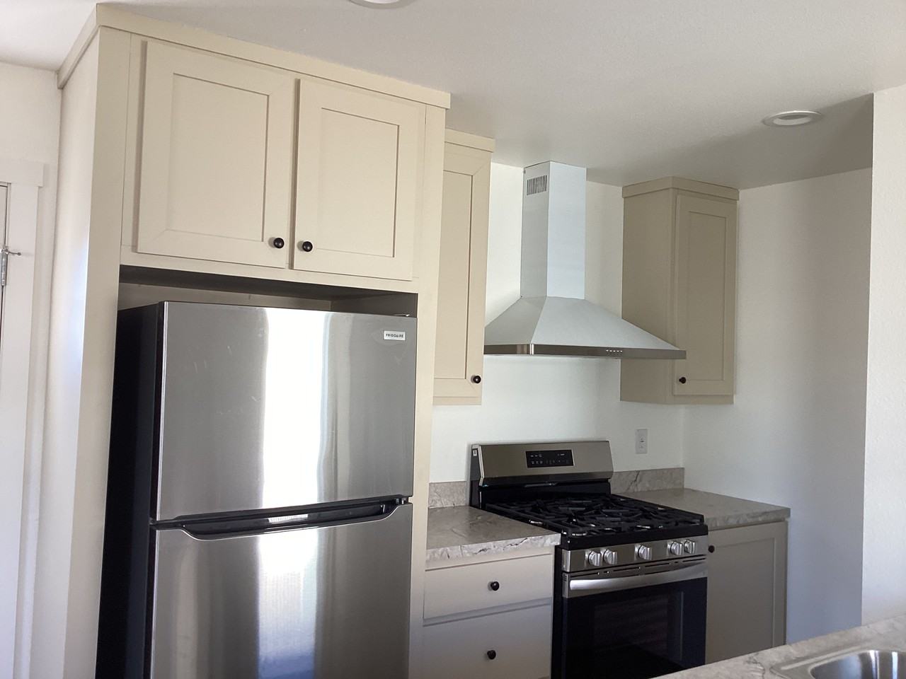 610 E Pine Ave #23 - Photo 6 of 15