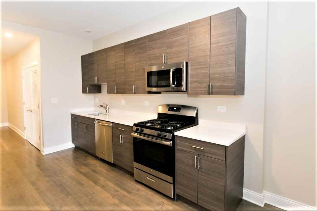 4435 N Paulina St #4435-1 - Photo 7 of 22