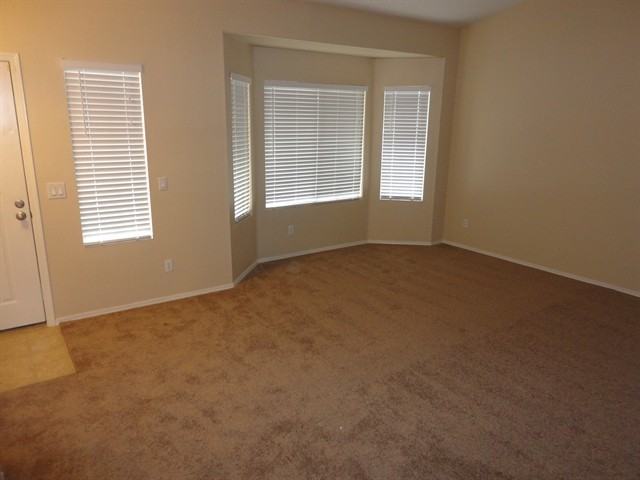 1047 N Sericin Cir - Photo 2 of 20