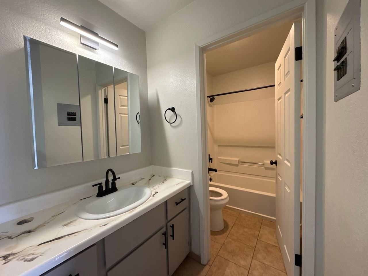 Grand Canyon Blvd 475-487 - Photo 4 of 17