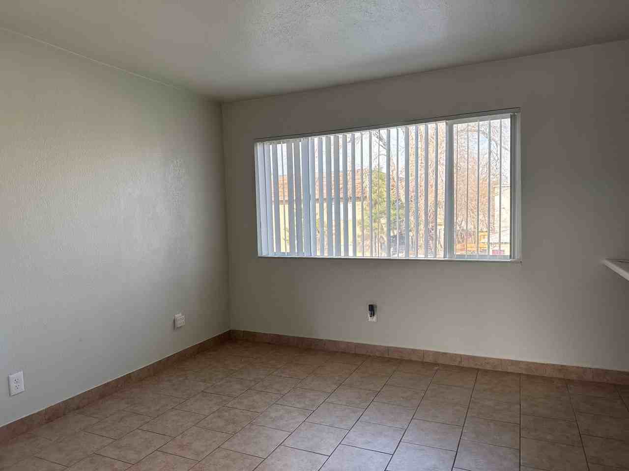 Grand Canyon Blvd 475-487 - Photo 5 of 17