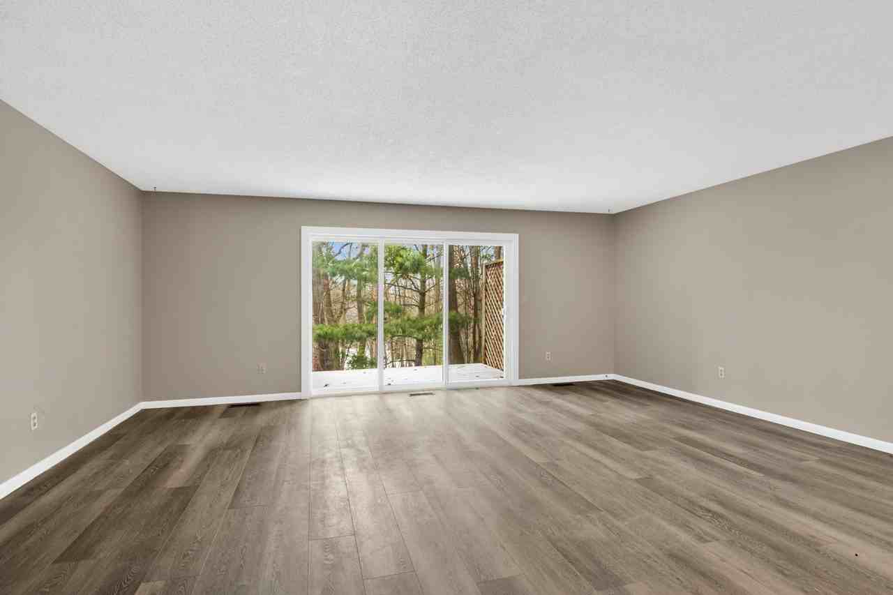 3463 Blackwood Dr - Photo 3 of 25