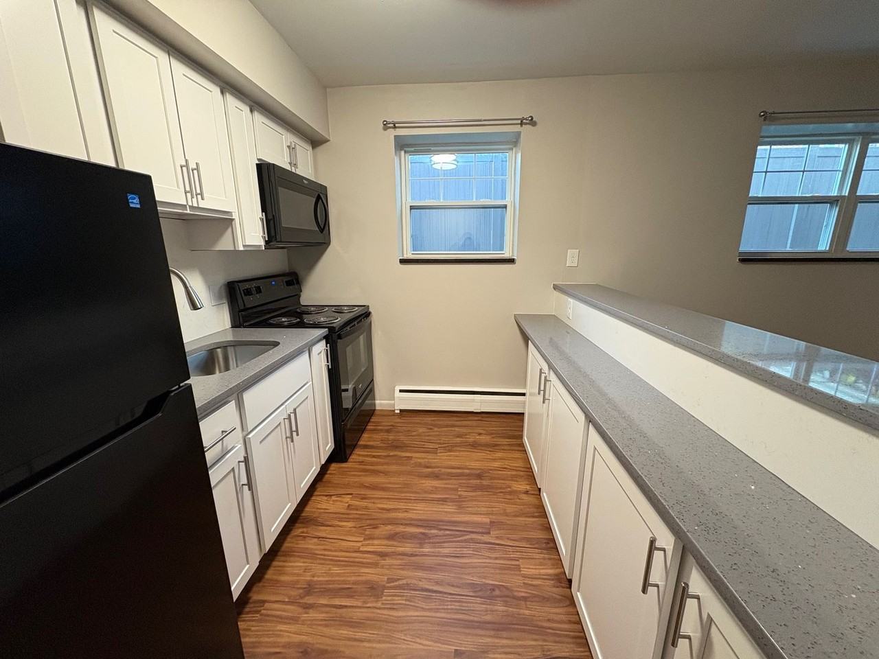 Mohawk Manor - Photo 3 of 21