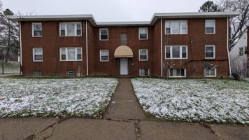 featured image of 1944 Rowland Ave Ne