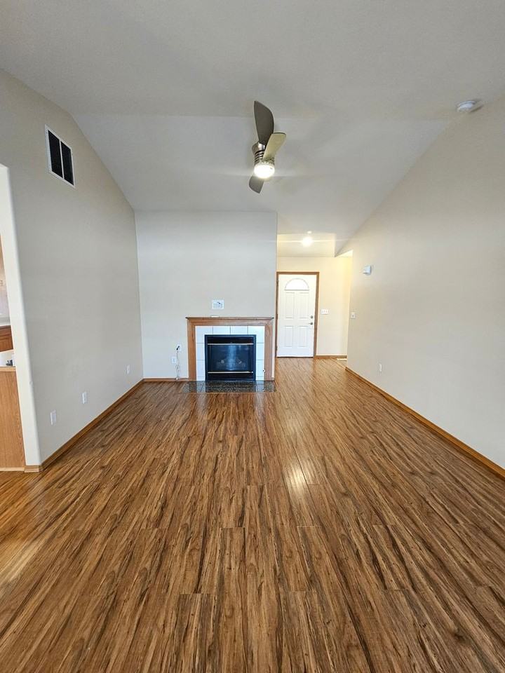 1346 E Sandpiper Cir - Photo 4 of 17