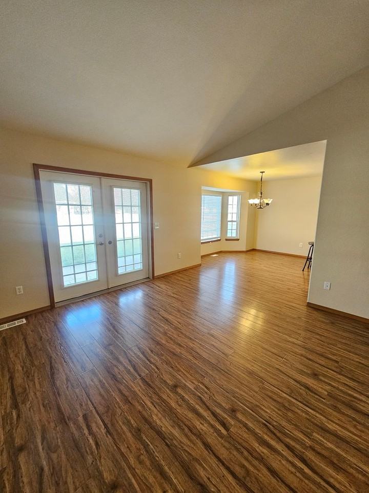 1346 E Sandpiper Cir - Photo 5 of 17