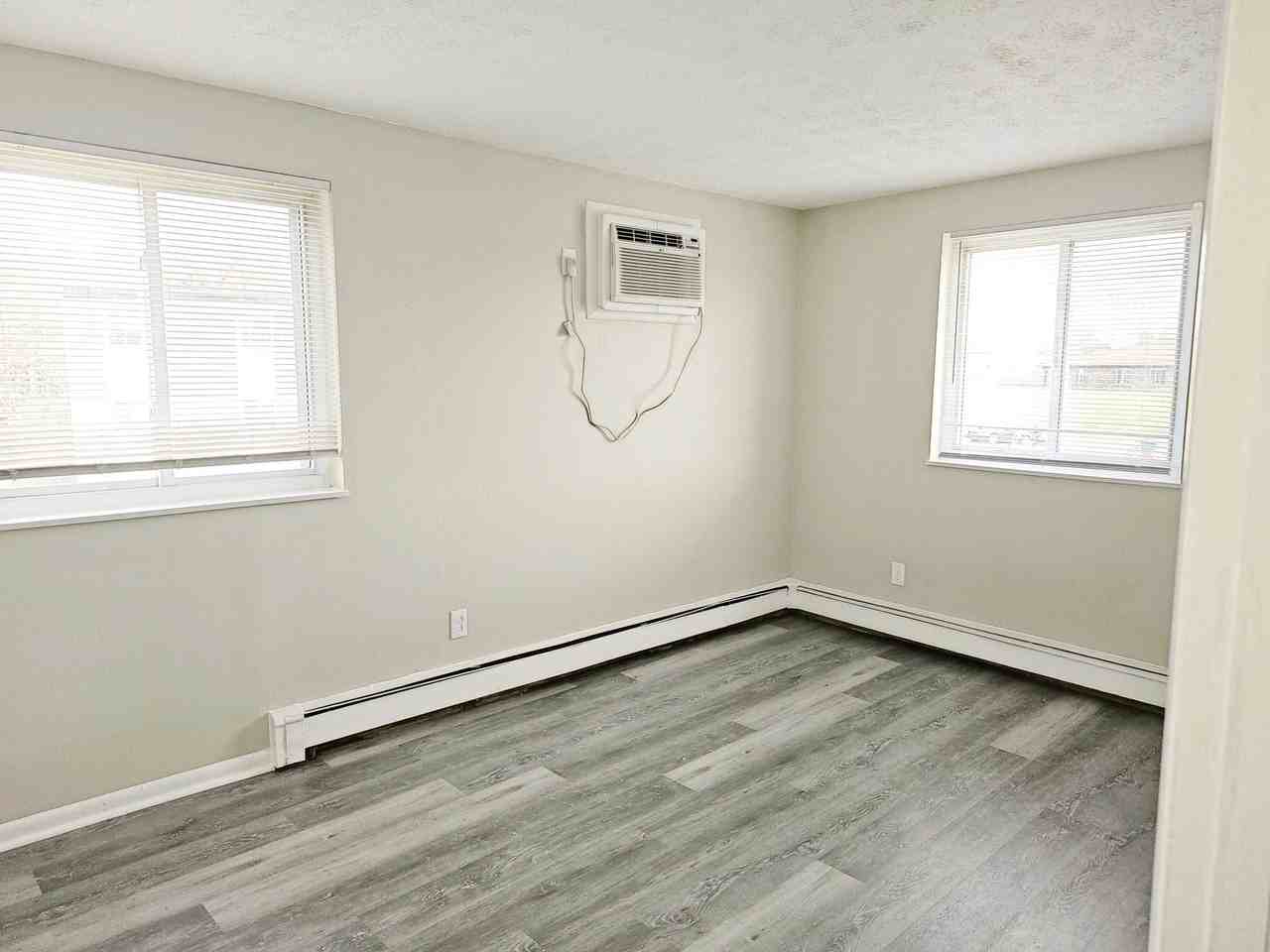 Avery Apartments - Photo 6 of 12