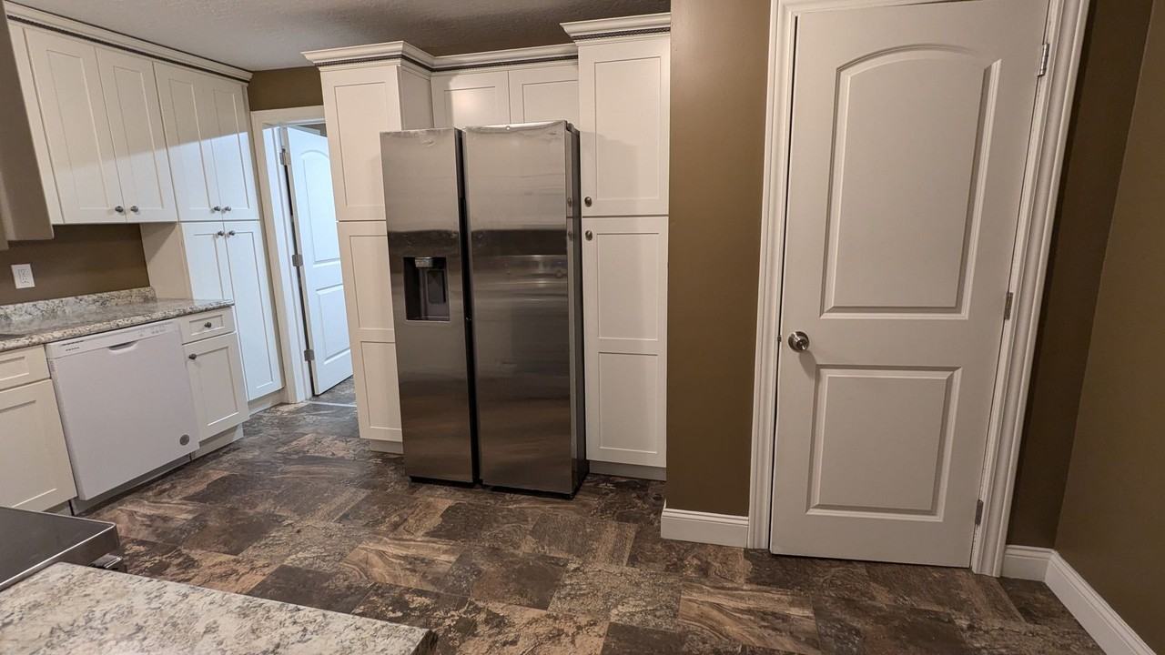 255 Whipple Ave Nw #A - Photo 4 of 28