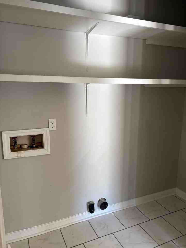 122 Stewart Ct - Photo 5 of 15