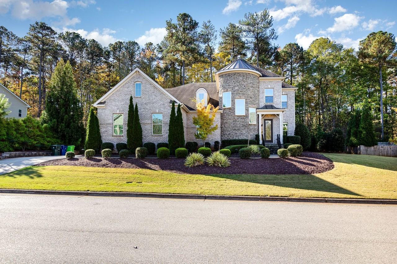 2405 Trenton Park Ln - Photo 2 of 48