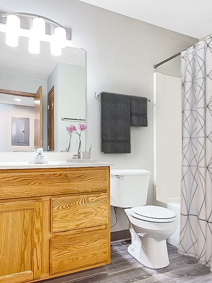 420 S 4th St - Photo 5 of 13