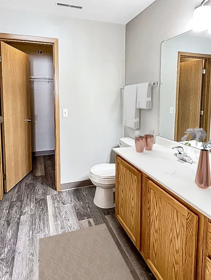 420 S 4th St - Photo 7 of 13