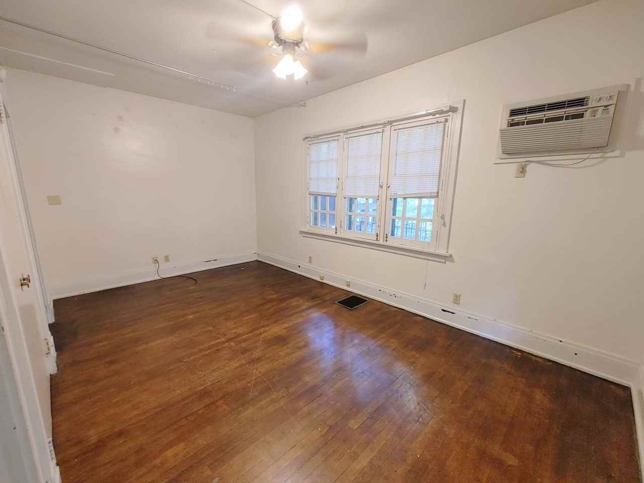 2026 Iuka Ave. - Photo 5 of 27