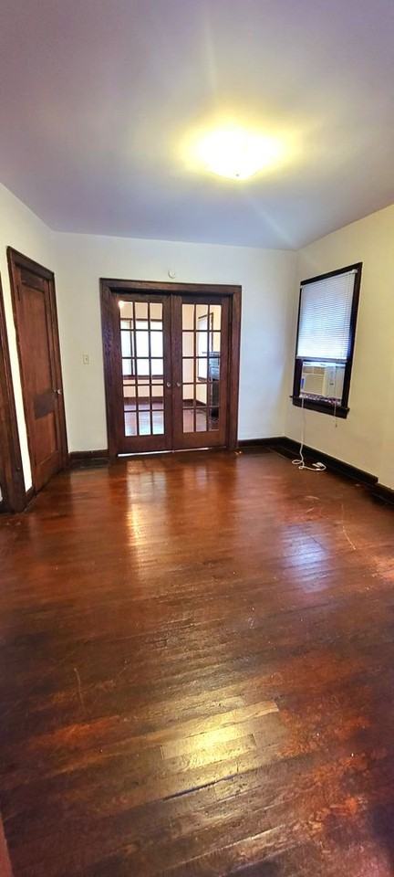 2048 Iuka Ave. - Photo 5 of 29