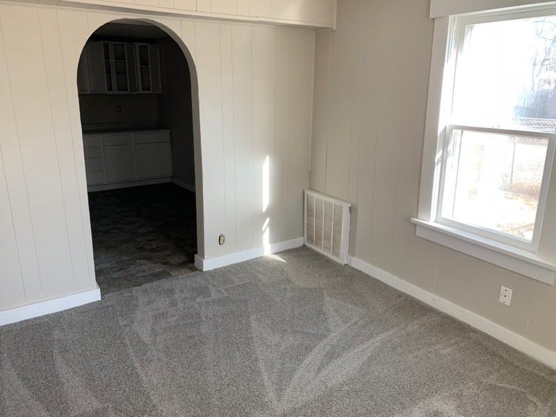 402 W 12th St - Photo 2 of 10