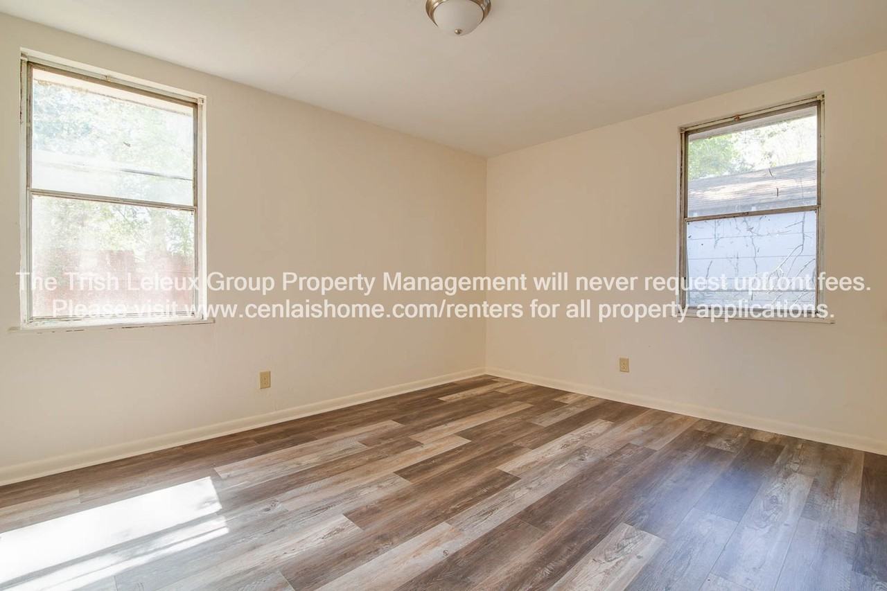 506 23rd St - Photo 7 of 10