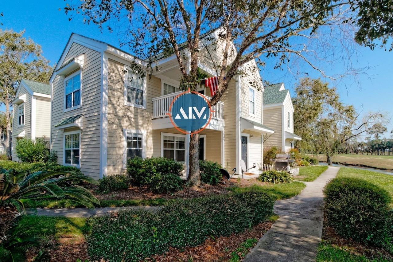 12 Old South Ct - Photo 2 of 19