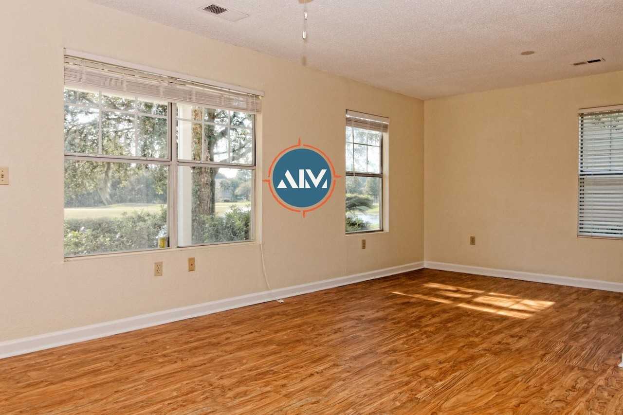 12 Old South Ct - Photo 6 of 19