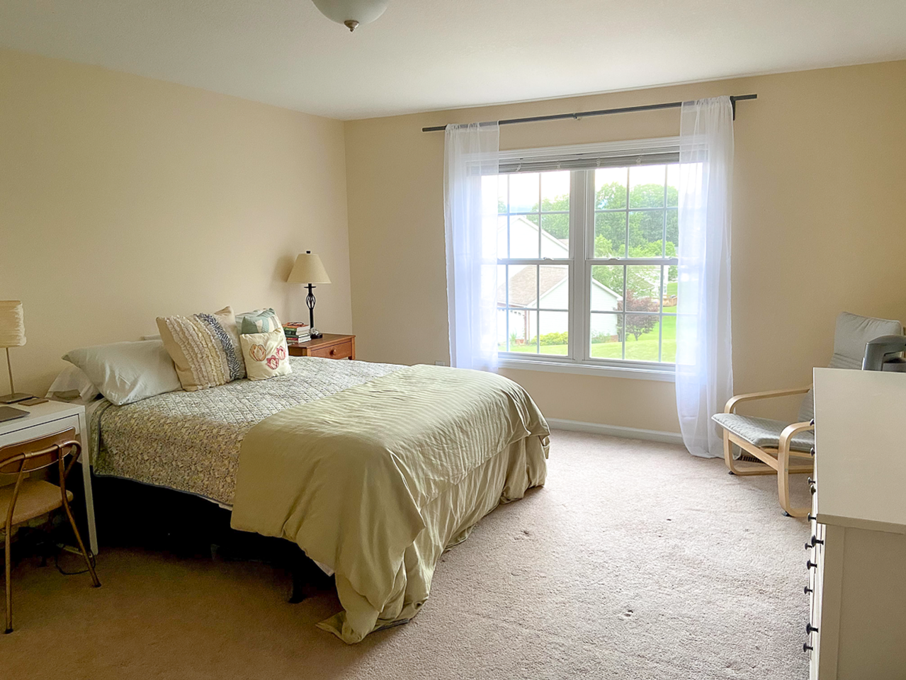 212 Mountain Breeze Dr - Photo 2 of 11